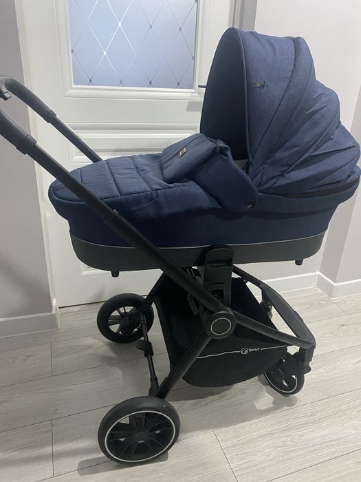 Продам коляску в хорошем состояние