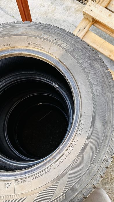 Set 4 anvelope 235/65/16C duba Hankook winter M+S