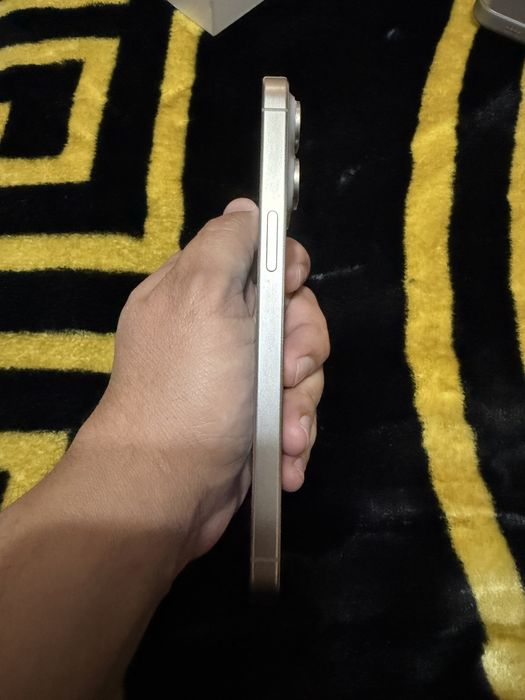 iPhone 15 promaks 256 tali