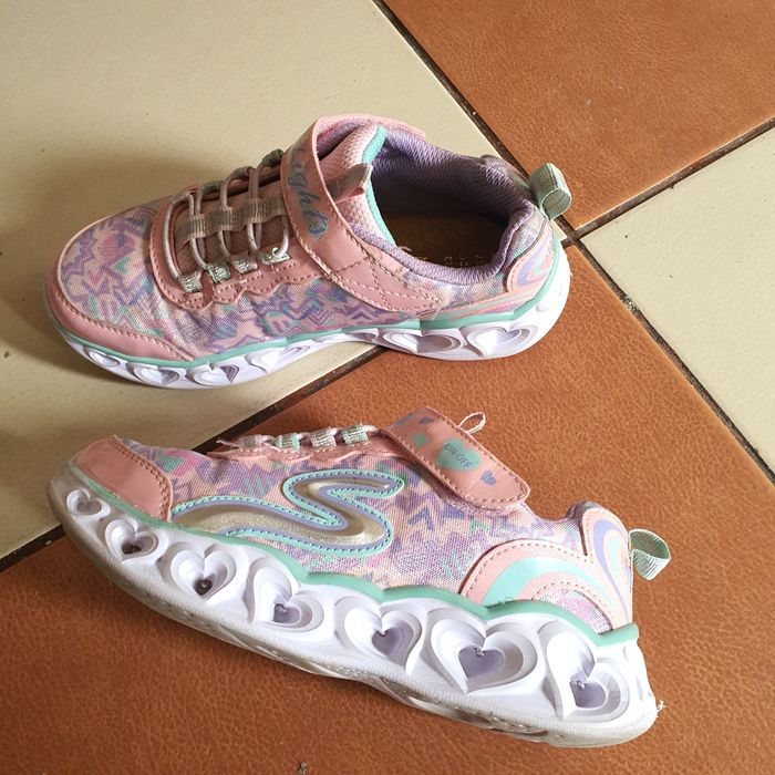 Adidasi skechers fetiță