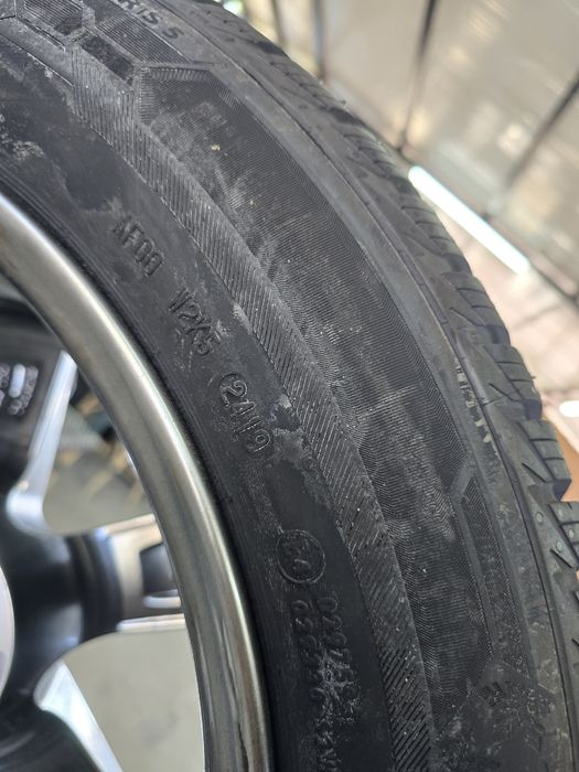 ЧИСТО НОВИ 4 Броя 225/55/17 Barum