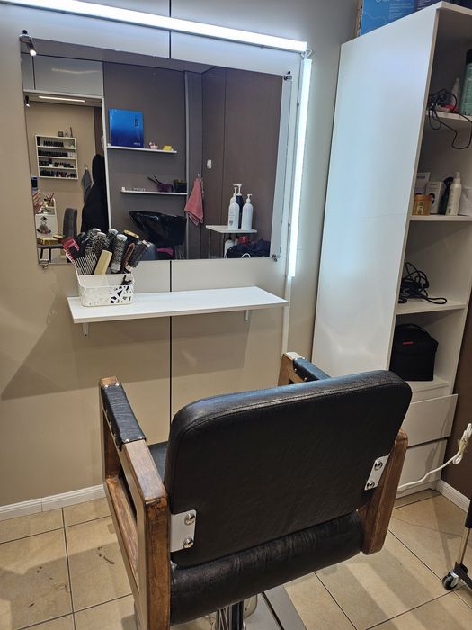 Сдам кресло парикмахера в аренду