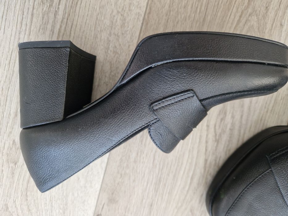 Vând pantofi piele, 37