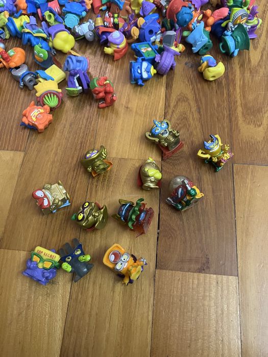 Set super zings figurine, masinute