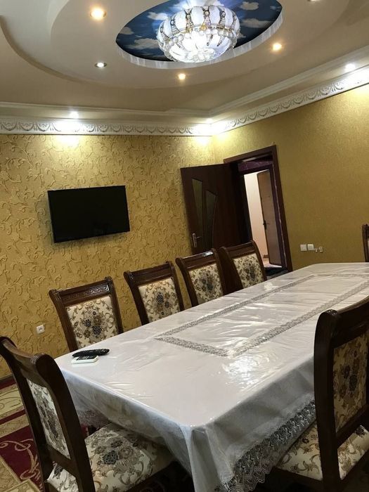 Uy sotiladi srochno 3xona