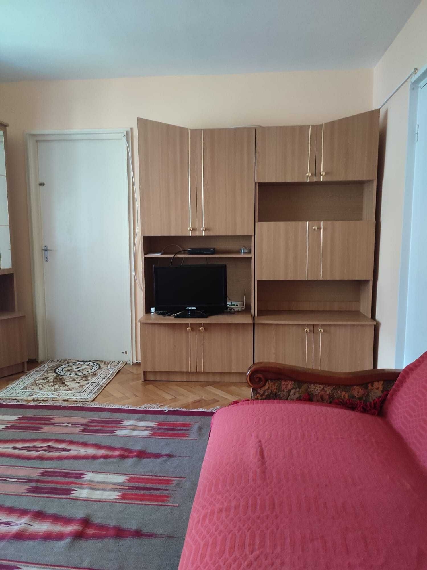 Apartament 3 camere in Dambu, zona linistita
