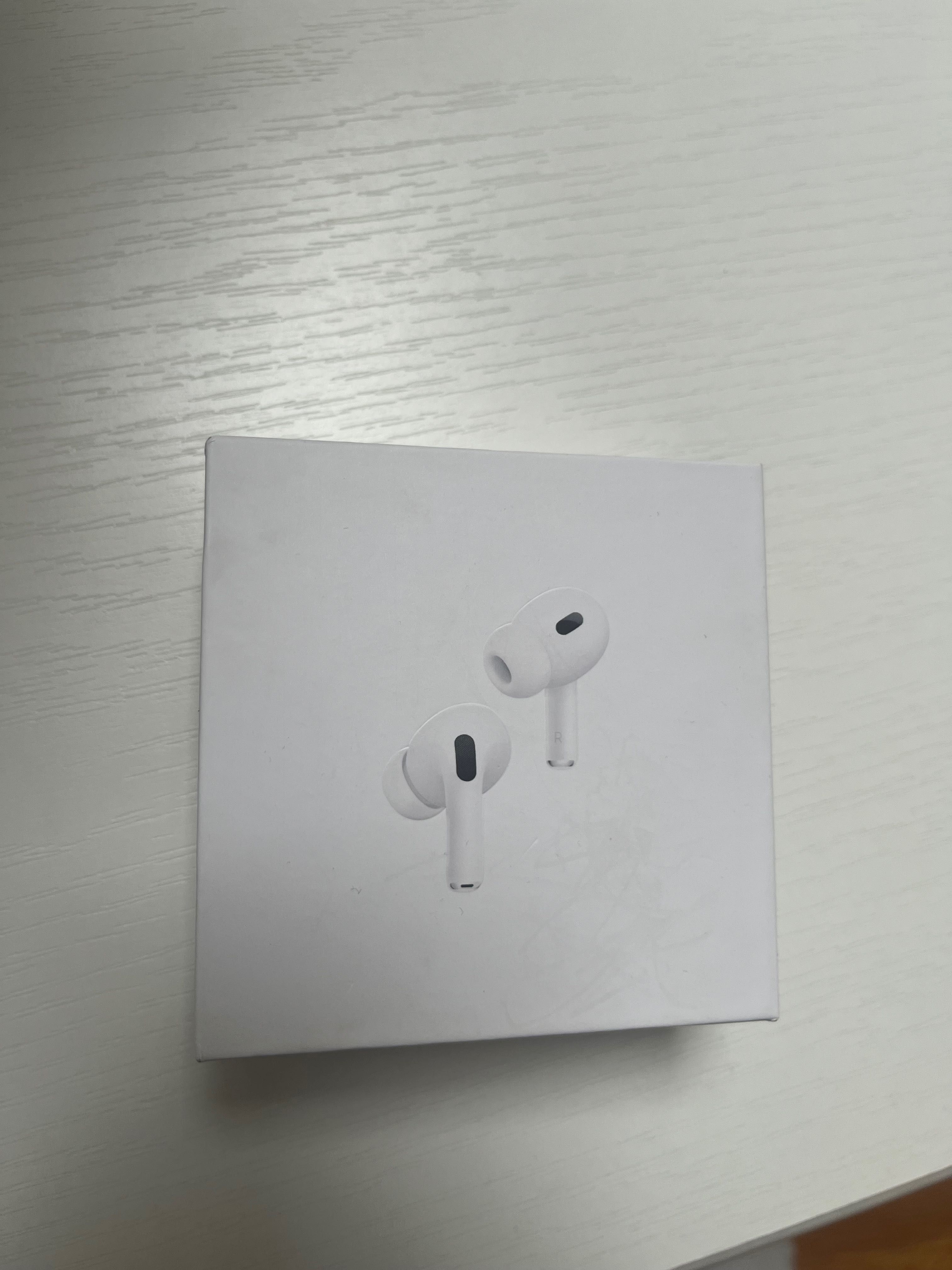 Vând casti air pods originale