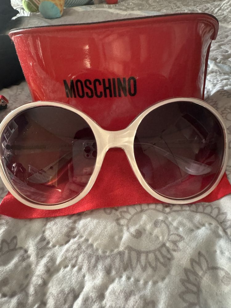 Очила на Moschino