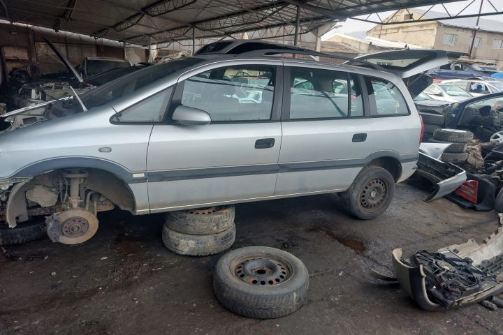Galerie admisie 55 352 021 Opel Zafira A