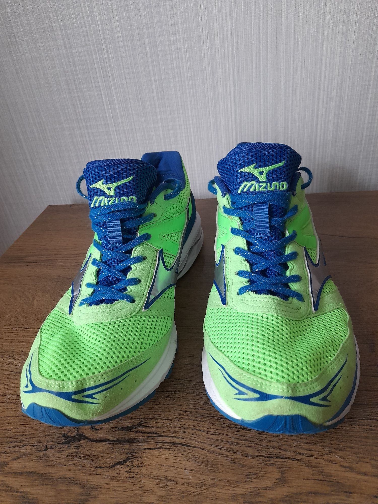 Mizuno маратонки 42 номер.