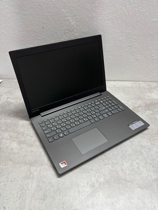 Ноутбук Lenovo ideapad 330-15AST.