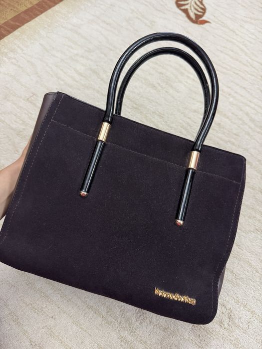 Сумка коричневая и Stradivarius сумка белая