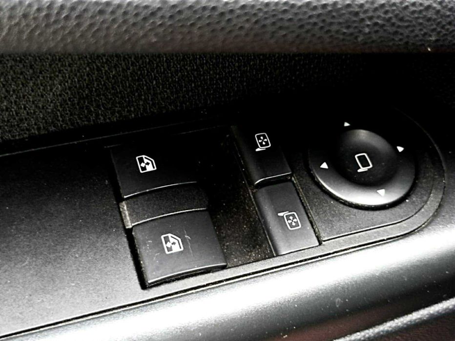 Vand sau schimb opel zafira