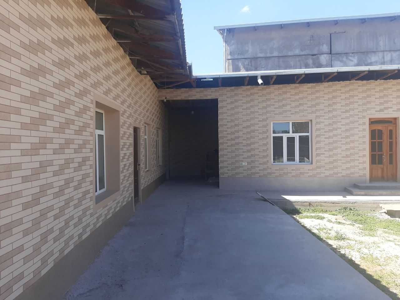 Хамма кулайликлари бор Уй сотилади (Бектемирда).