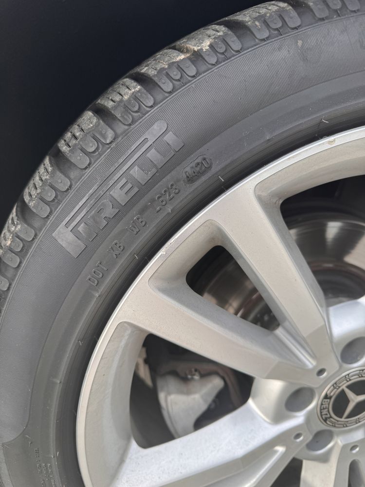 Anvelope 234/45R18 pirelli