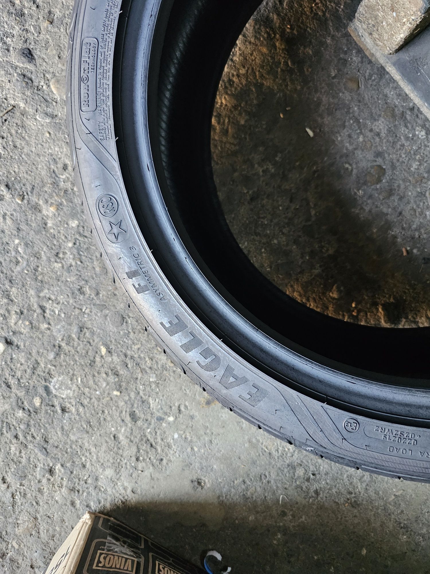 2 anvelope vara 225 45 18 Goodyear Runflat