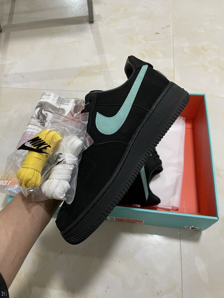 Nike Air Force 1 Low x Tiffany & Co. 1837