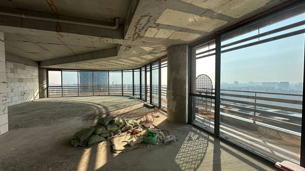Бизнес Центр Zarafshan 354м2 Улица Бобура Ориентир: Piramit Tower