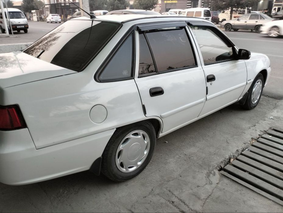 Нексия 2 сотилади