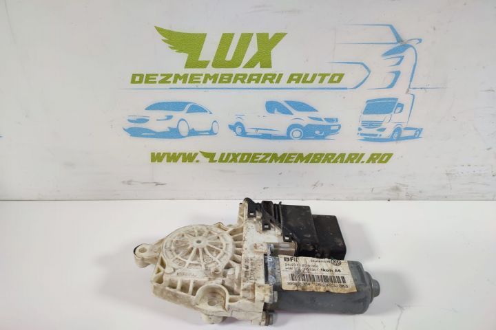 Motoras geam macara stanga spate 1k0959708j Skoda Octavia 2  [din 2004 pana  2008] seria
