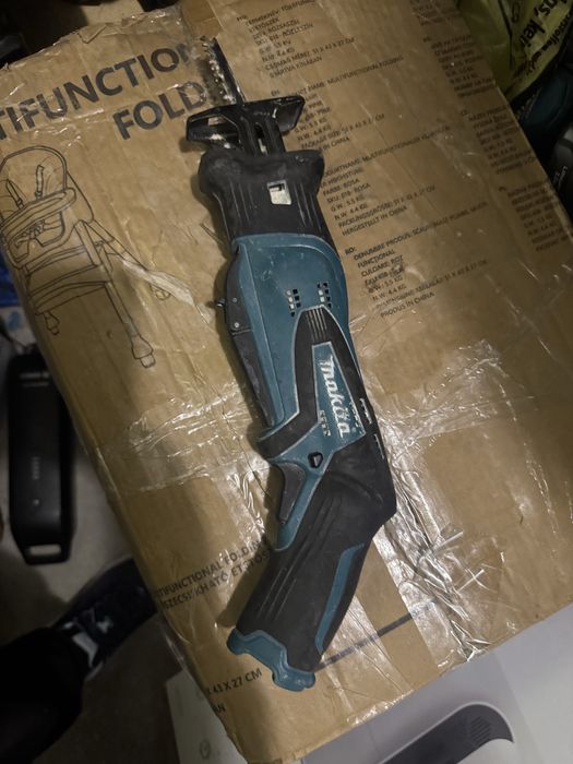Makita fiwrastrau sabie 10,8 volti