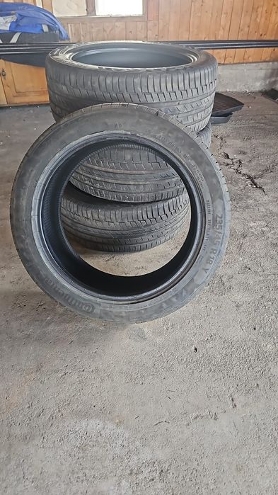 Cauciucuri continental r18 235 /45 de vara