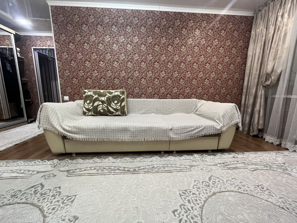 Продам диван и кресло