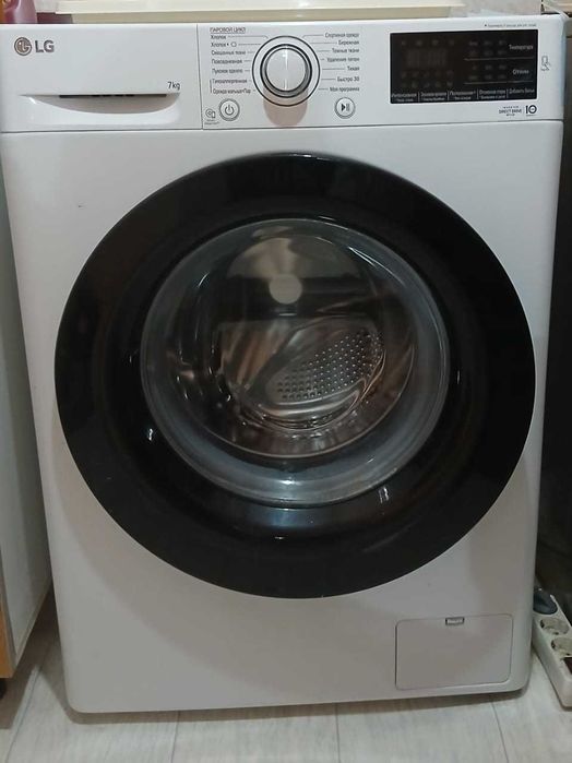 продам хорошую стиральную машину LG