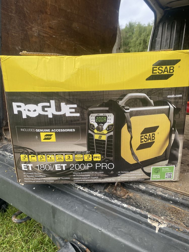 Esab ET 180i Nou, vine cu toate accesoriile