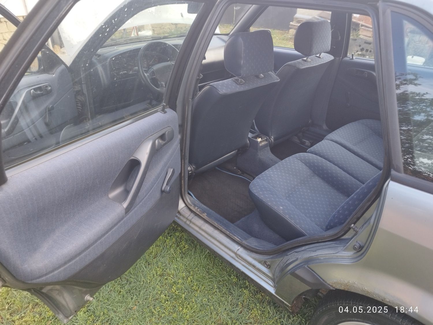 Volkswagen Passat B4 на части