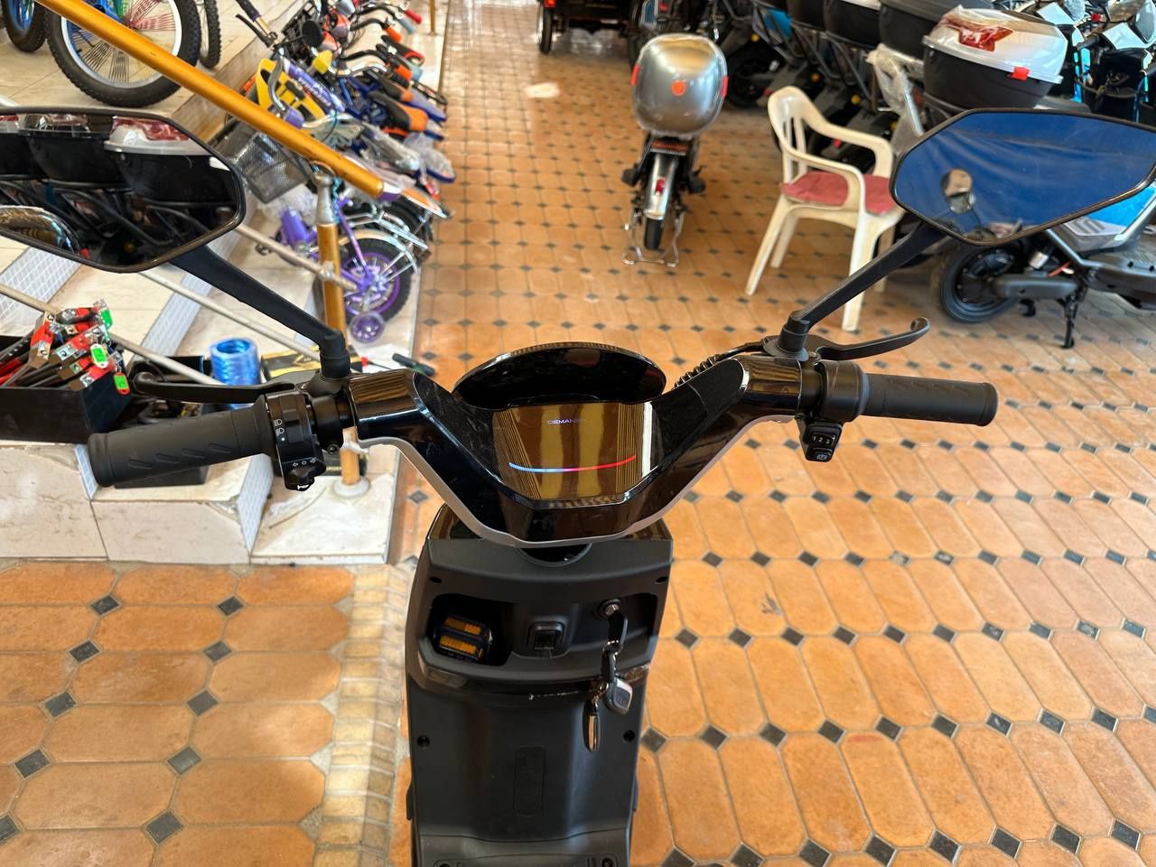 Elektro skuyer yangi dastafka bor