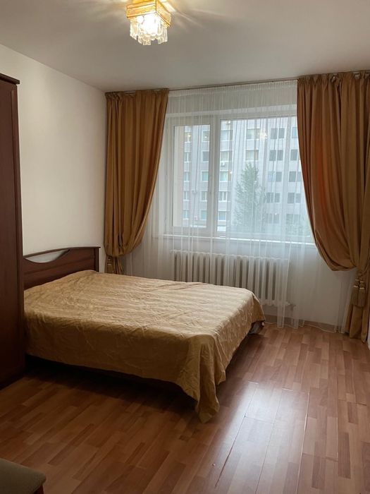 Срочно отдам даром: Шкаф, кровать, комод