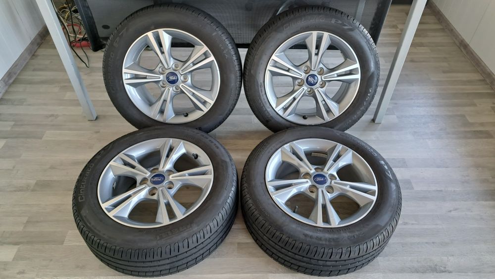 Оригинални джанти 16 цола 5х108 за Форд Фокус с летни гуми 215/55/16