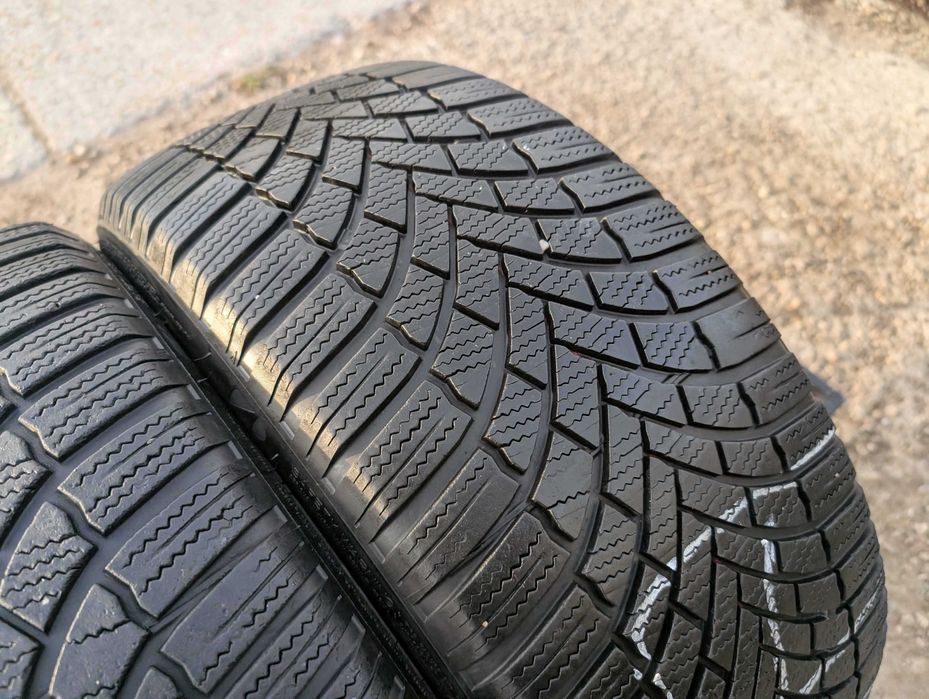 SET 4 Anvelope Iarna 225/45 R17 BRIDGESTONE Blizzak LM005 Runflat