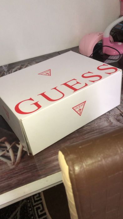 adidasi guess dama noi! negociabil super oferta