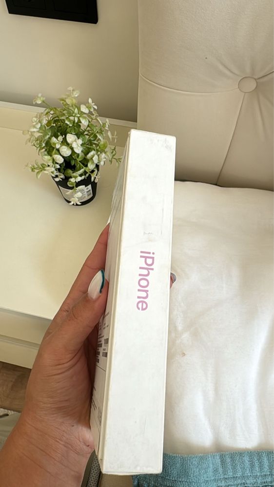 Iphone 16 , 128 гб. Новый, оригинал. Сыйлық ретінде келген.