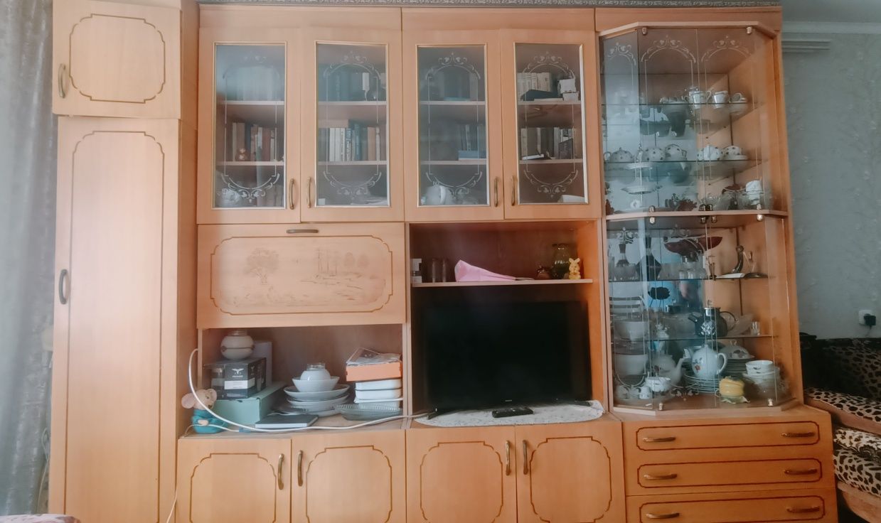Стенка б/у 4,5 м