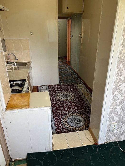 Срочно продаётся 2/2/4 Феруза балкон 2×6 кафе шукрона 60.000