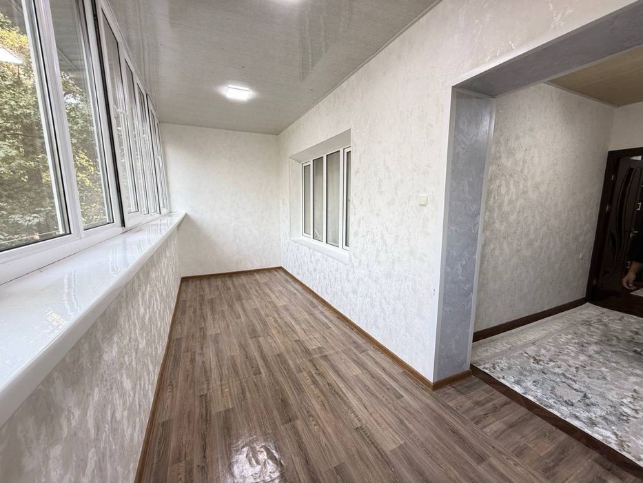 Продается 3 ком. Квартира 77 серия на 2 этаже площадью 70 кв.м.