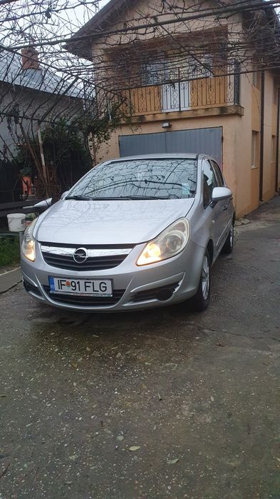 Vand Opel Corsa D 1.2 benzina + GPL an 2008