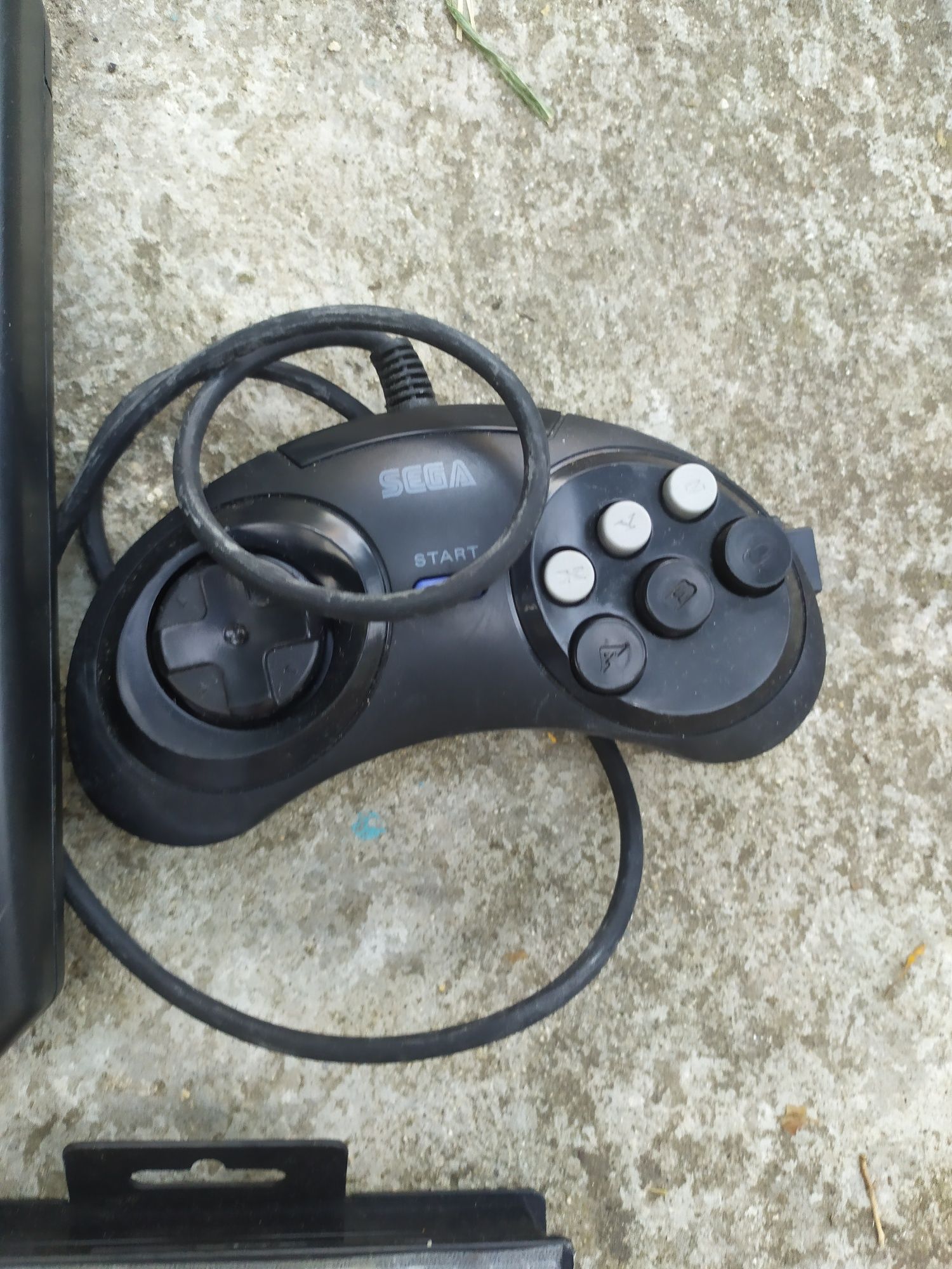 Конзола Sega+контролери+игри