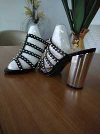 Sandale elegante piele cu design modern . Sergio Todzi