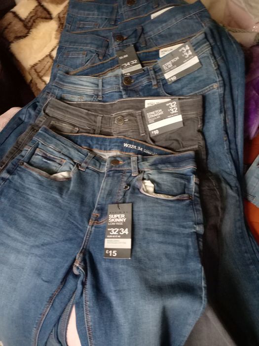 Vand haine noi din Anglia