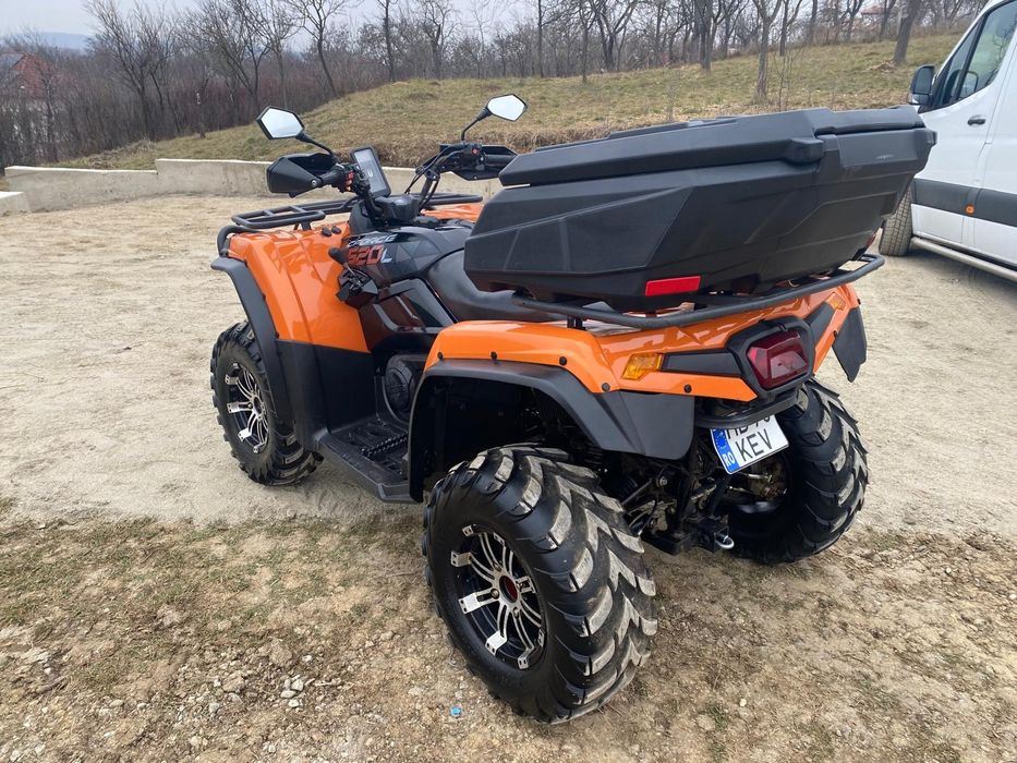 Vând CF MOTO 520L