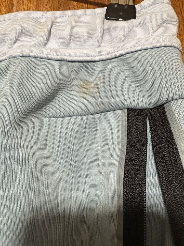 NIKE Tech Fleece Baby Blue