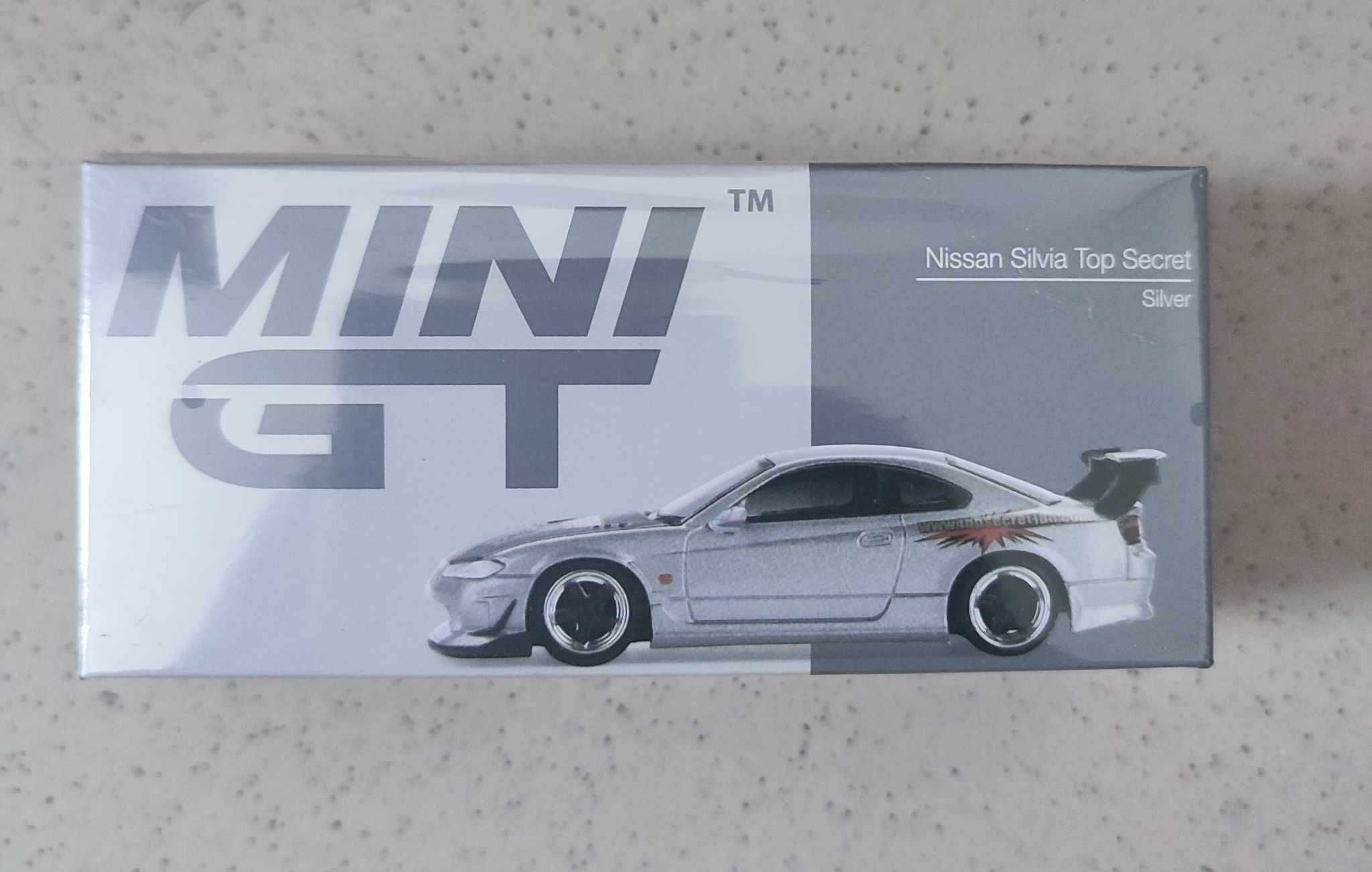 Mini GT 1/64 колички