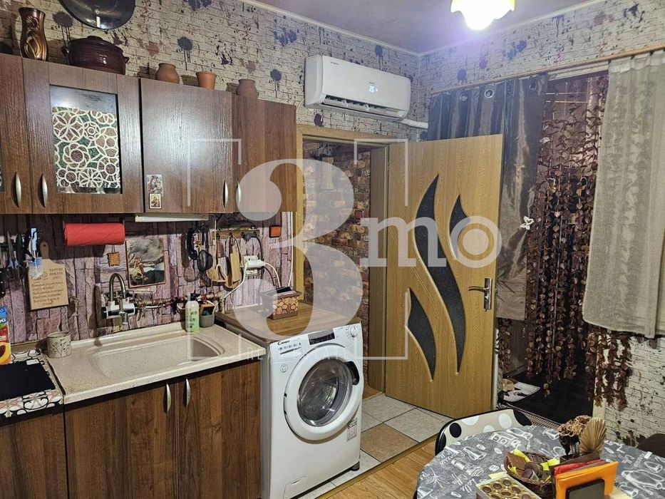 Продава се Тристаен апартамент в София, Ботунец - 98 кв.м за 807 €/кв.м - Снимка #1