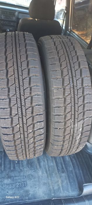 Резина зимняя липучка трианжел новая 2 балона  195×14×102 c. На бусс