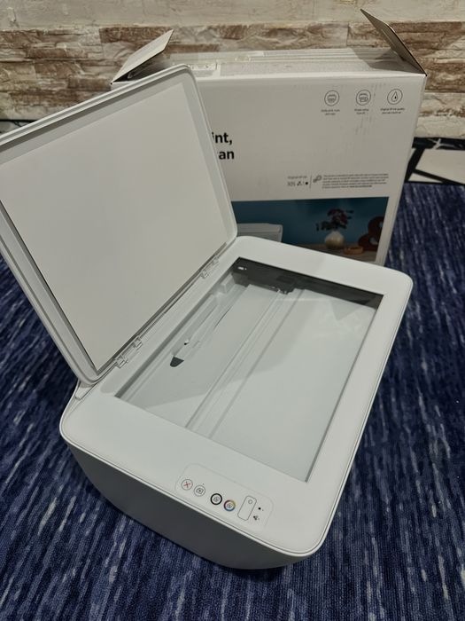 Принтер цветной hp