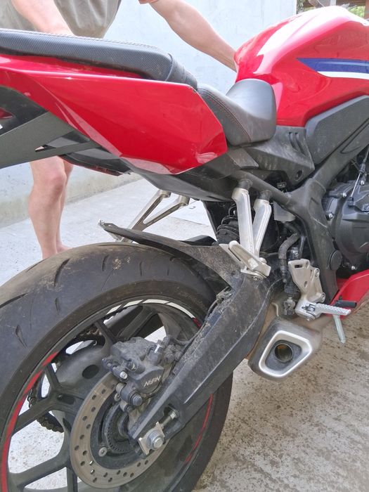 Motocicleta honda cbr 650r